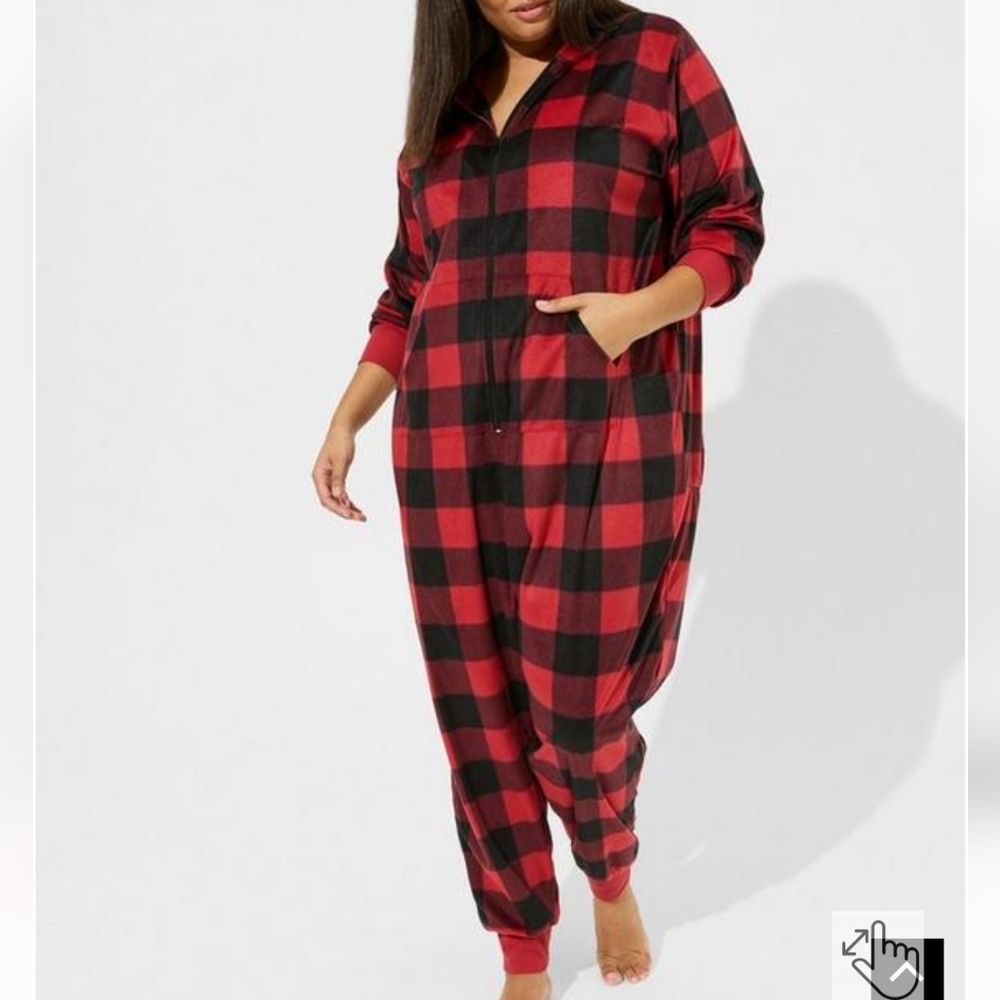 🆕️ 1X / 2X BUFFALO PLAID FLEECE HOODED BACK FLAP LOUNGING ONESIE